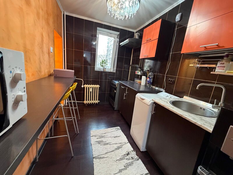 Dristor 3 minute metrou